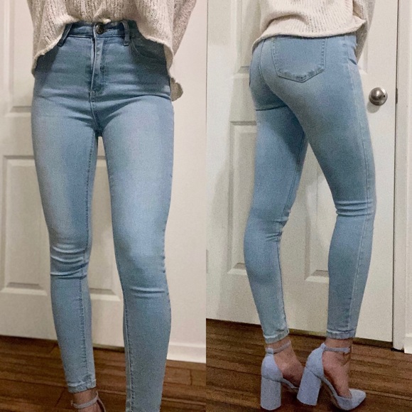 Showpo Christina Skinny Jeans in Light Wash Denim - Picture 3 of 13